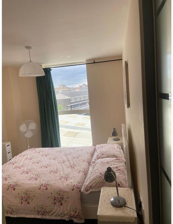 Lovely 2Br Apartment W/ City View Londra Dış mekan fotoğraf