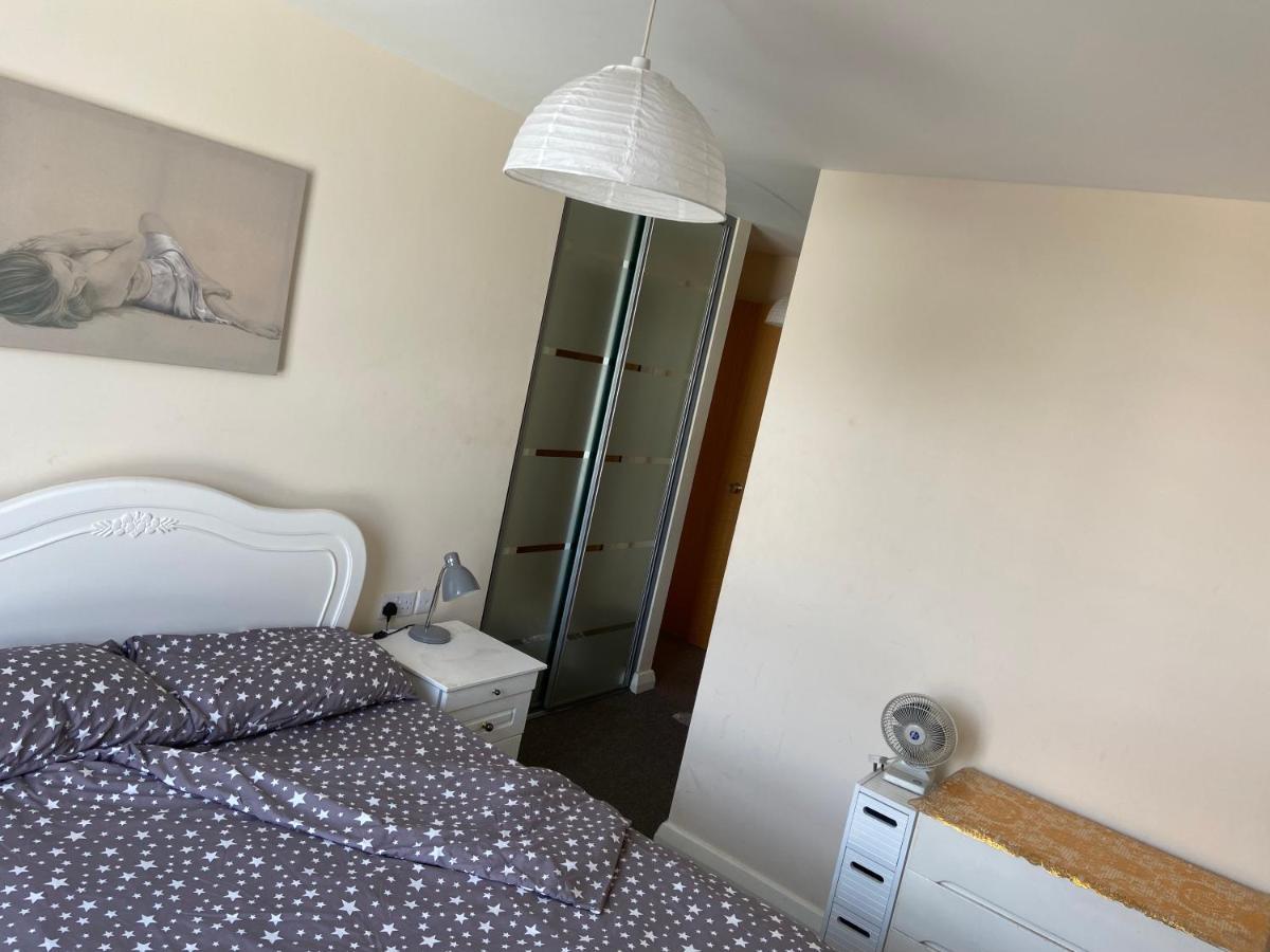 Lovely 2Br Apartment W/ City View Londra Dış mekan fotoğraf